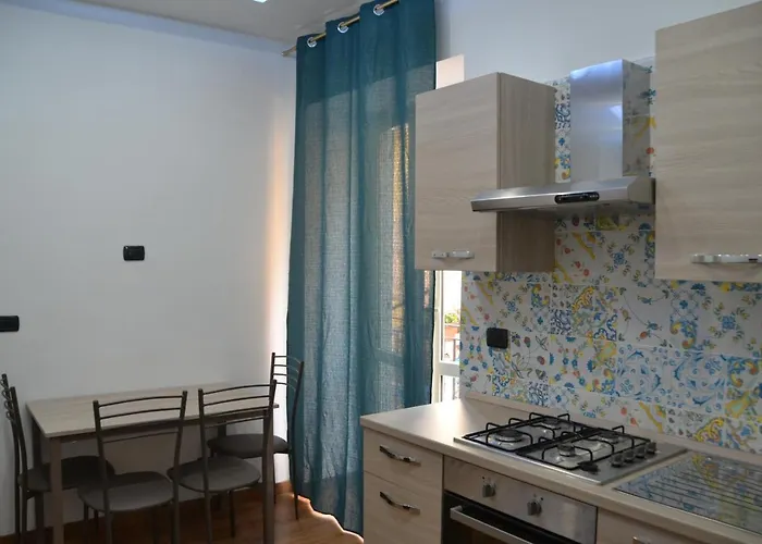 Anna's Pozzuoli